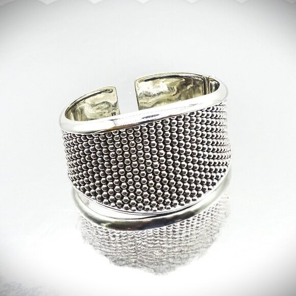 LAGOS Gorgeous Caviar Collection Sterling Silver Hinged Heavy Bracelet Size M - Picture 2 of 12